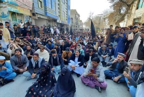 پشتون تحفظ موومنٹ کے راہنما علی وزیر کی گرفتاری کے خلاف 30سے زائد شہروں میں احتجاجی مظاہرے