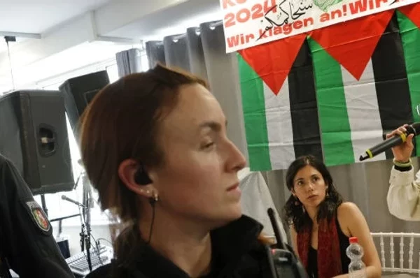 berlin-police-break-up-the-palestine-congress-as-a-woman-speaks